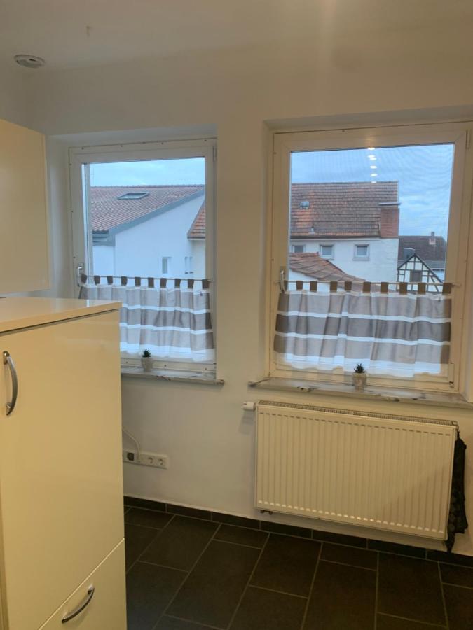 Mainpark 4 Schlafzimmer Bis Zu 10 Personen Direkt Ueber Aschaffapartment Bei Aschaffenburg * Mainaschaff