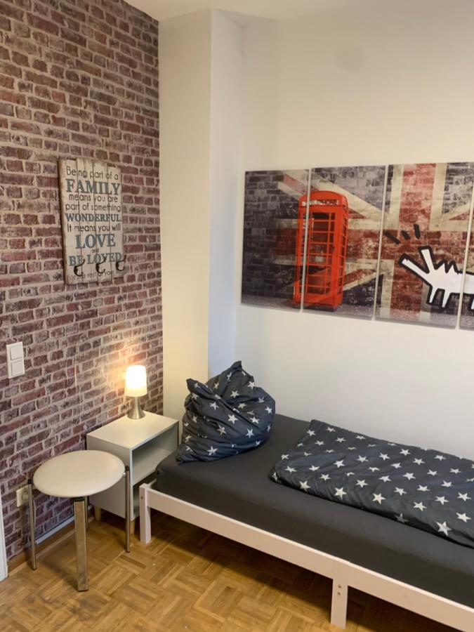 Mainpark 4 Schlafzimmer Bis Zu 10 Personen Direkt Ueber Aschaffapartment Bei Aschaffenburg *