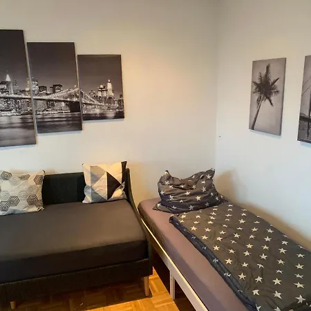 Mainpark Apartment 4 Schlafzimmer Bis Zu 10 Personen Direkt Ueber Aschaffapartment Bei Aschaffenburg Mainaschaff Exterior foto