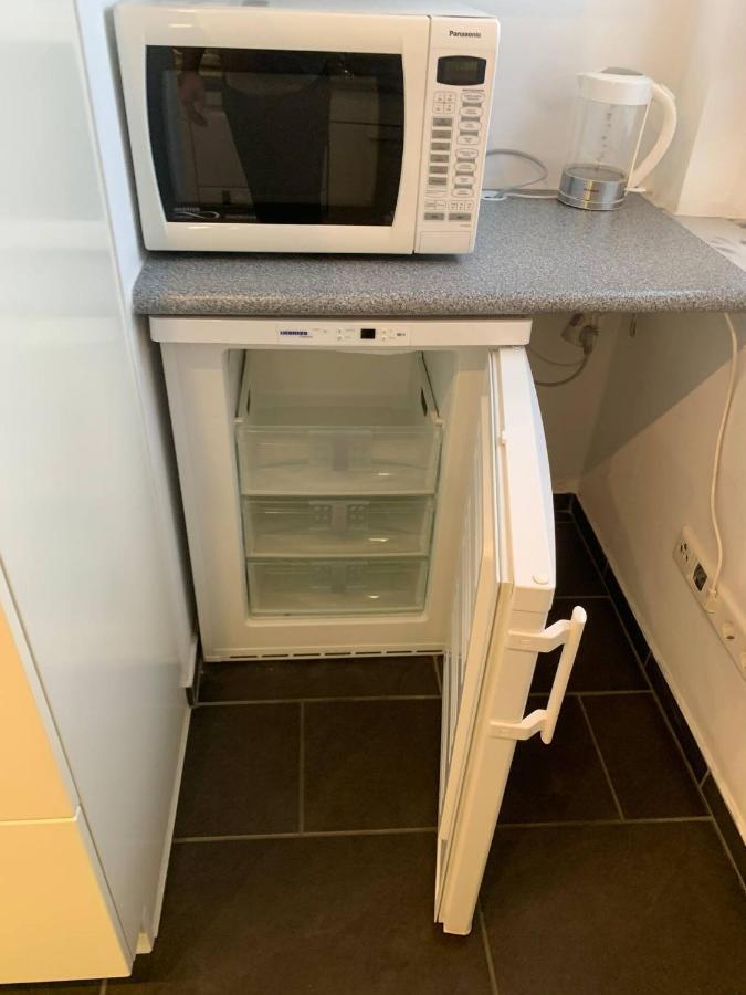 Mainpark 4 Schlafzimmer Bis Zu 10 Personen Direkt Ueber Aschaffapartment Bei Aschaffenburg Mainaschaff