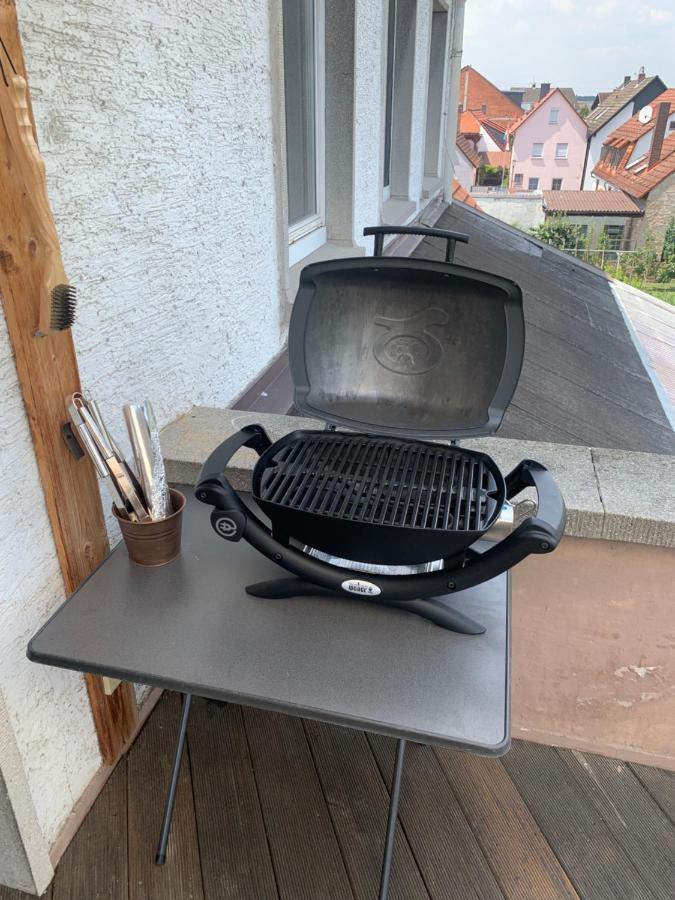 Mainpark 4 Schlafzimmer Bis Zu 10 Personen Direkt Ueber Aschaffapartment Bei Aschaffenburg Apartment *